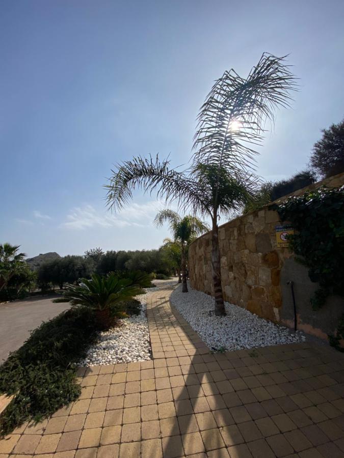 Hotel Simon موخاكار المظهر الخارجي الصورة